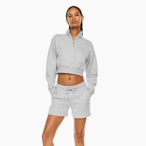 Tna Terry Fleece Boyfriend 5" Sweatshort NWT size xs